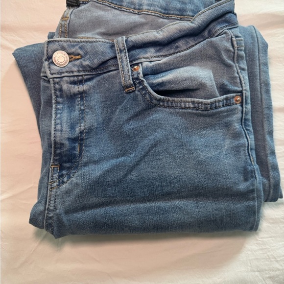 Wild Fable Women’s Light Wash Flare Jeans – Size 12 - Picture 4 of 6